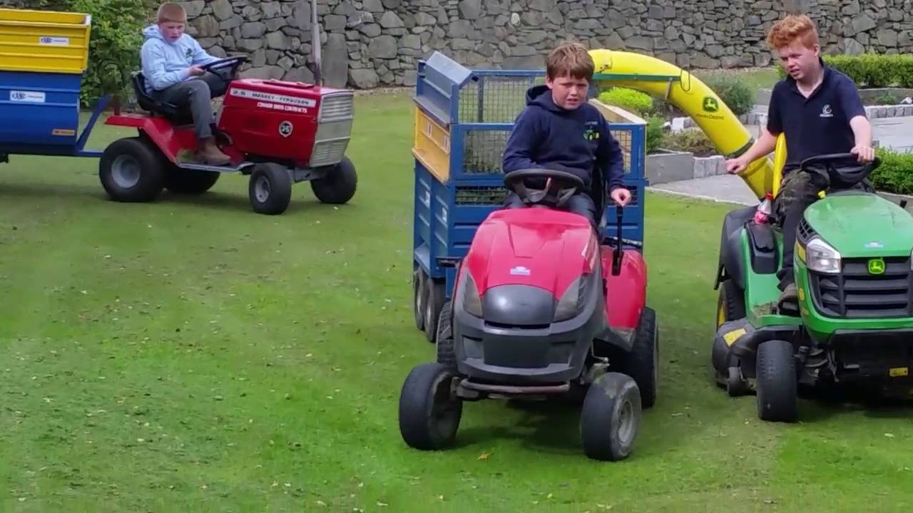 Murray and Connor bros.The Grass Lads.scarifing grass 2016