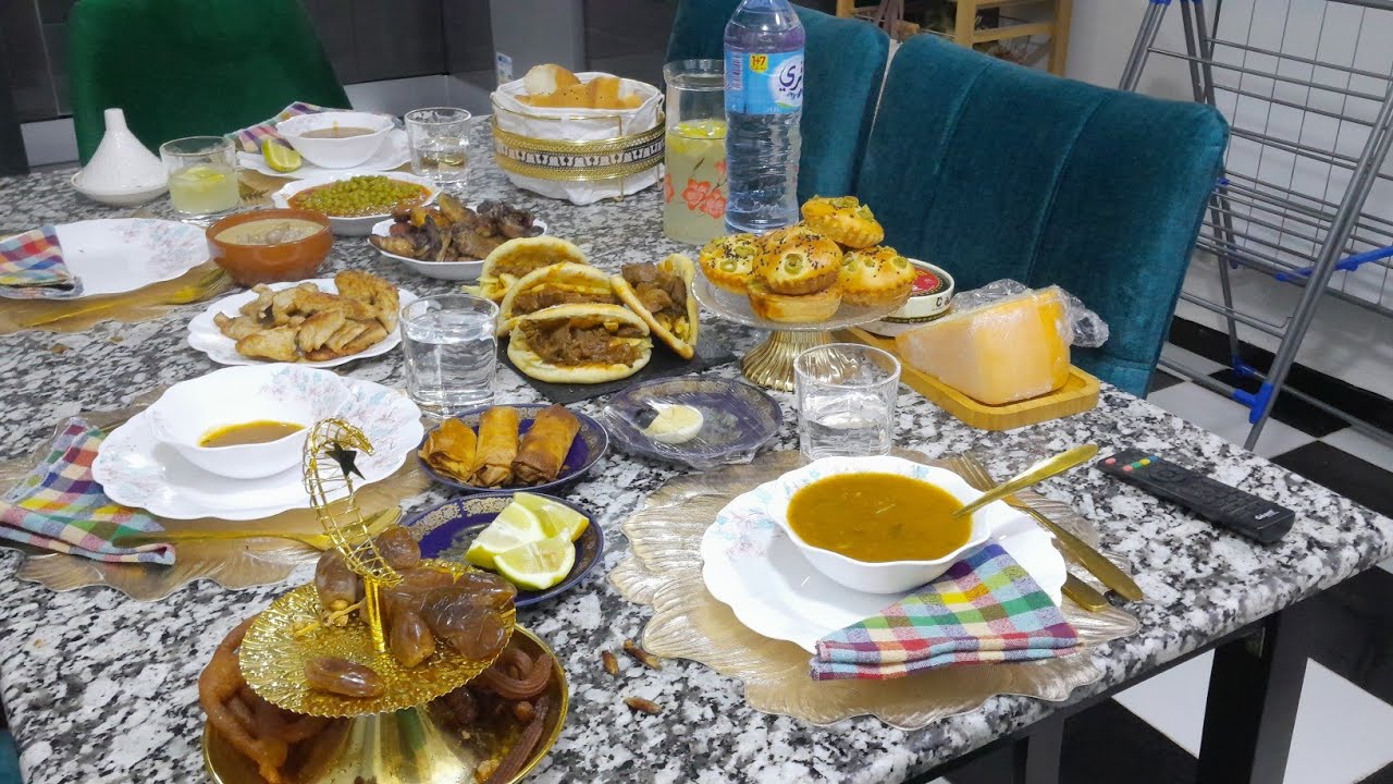 ر وتين رمضاني وجو عائلي مع زوجي واولادي غالبه رمضان 🤣🤣 ارواحوا تشوفو  شاقالي ديريلي