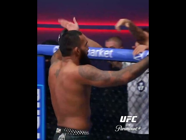 crazy submission ???? #ufcvegas122