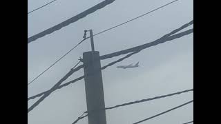 American Airlines Boeing 787-8 flying over Cherry Hill NJ