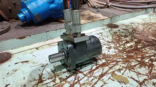 Testing 50cc Eaton Hydraulic Motor Shaft Rotation at 1000 psi by Hydro Marine Power 1,575 views 4 months ago 1 minute, 17 seconds