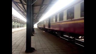 Alsthom (ALS) CAT Engine 4103 นำขบวนรถเร็วขบวนที่ 136 ออกจากสถานีปากช่อง