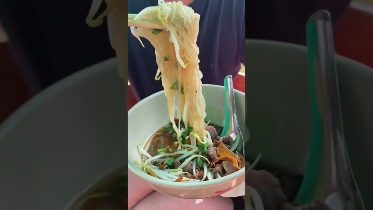 Eating Boat Noodles on a BOAT In Bangkok Thailand 