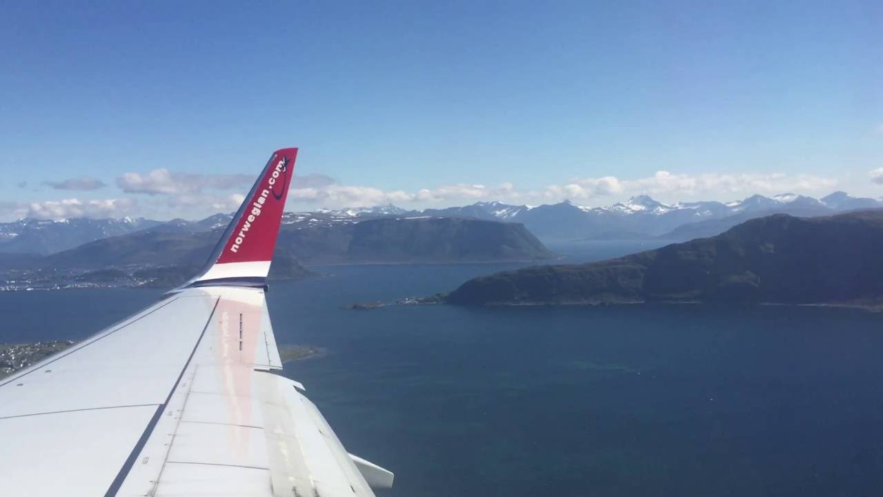 Approach and landing, at Vigra, Ålesund (ENAL) RWY-25, Norway