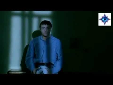 Кадр: Саша впервые видит Олю — «Бригада»