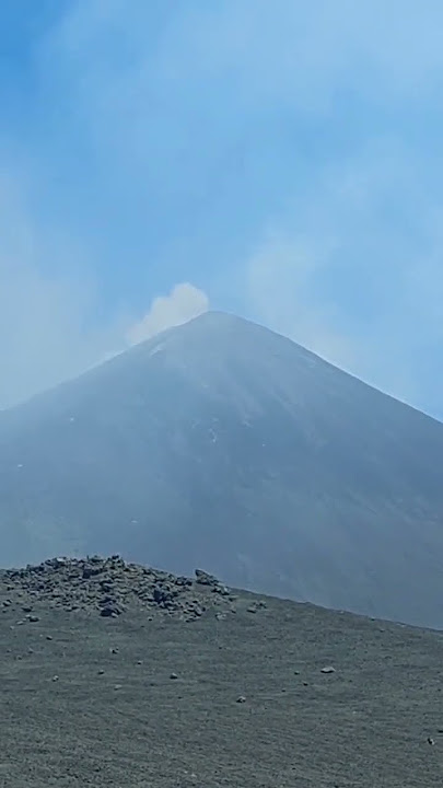 Etna się budzi #volcano #etna #mountains #mountainview #sicily #eruption #view #warning #heavymetal