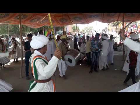 Parlu angi ger dance