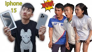 Hưng Troll | Đi Họp Lớp Bị Nhóm Bạn Và Người Yêu Khinh Thường Thách Mua Iphone 15 Pro Max Và Cái Kết