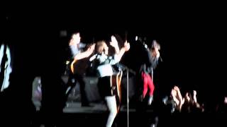Little White Church- Little Big Town- Evansville, IN screenshot 3