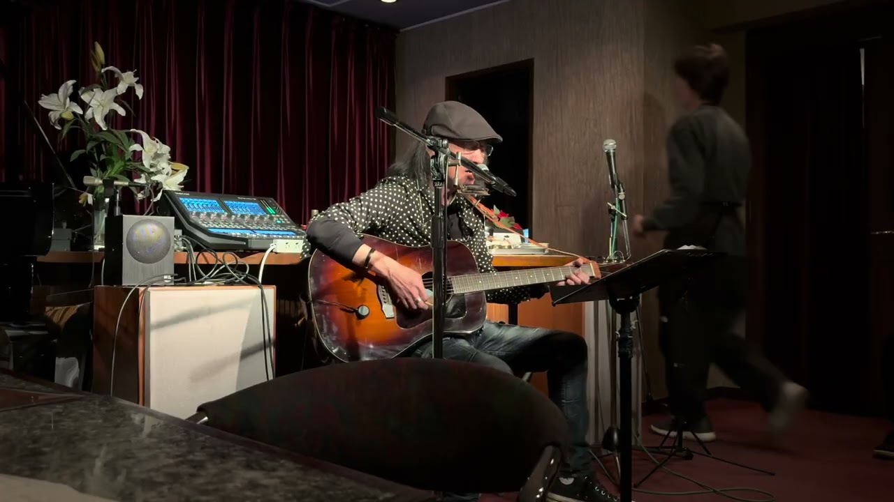 madclown『春一番』キャンディーズのカバー)