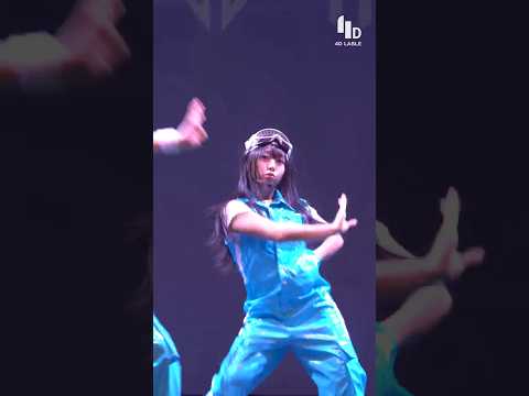 BURVEY - <strong>Clap</strong> / 유이 #버비 #burvey #최연소 #아이돌 [4D LABLE LIVE DAY]