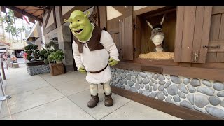 Universal Studios.....meeting Shrek #donkey #shrek #universal #vacation