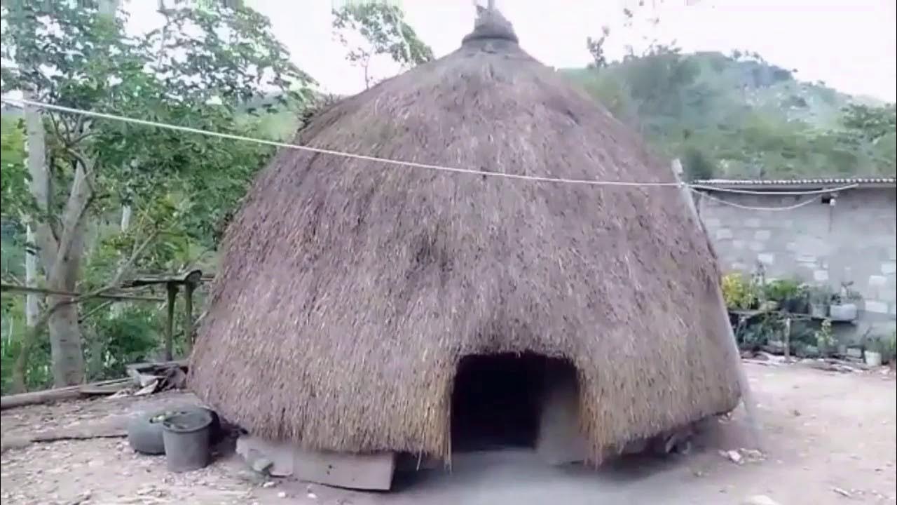 MEMAKNAI "UME KBUBU" RUMAH BULAT SUKU DAWAN TIMOR TENGAH SELATAN (TTS