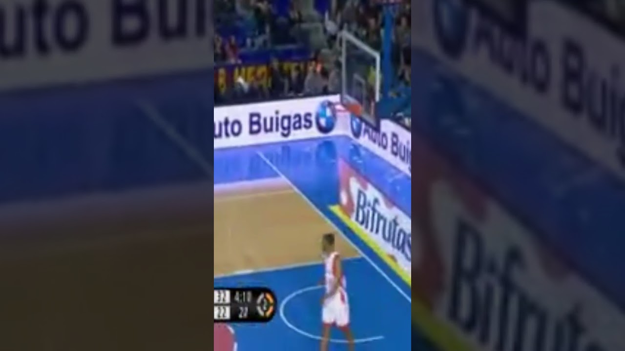 Ricky Rubio - First Slam Dunk in FC Barcelona 