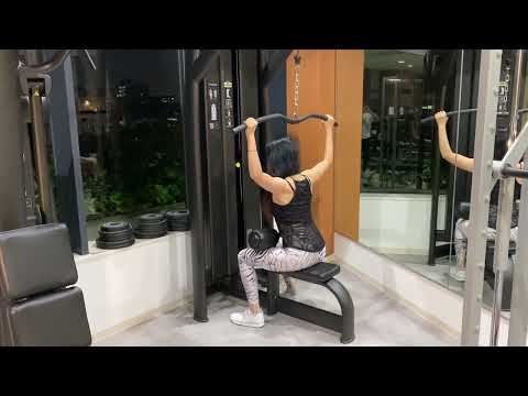 TECHNOGYM｜LAT PULL DOWN