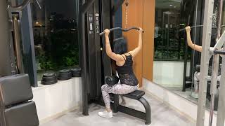 TECHNOGYM｜LAT PULL DOWN