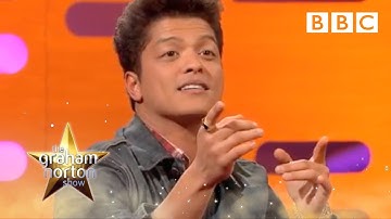 Bruno Mars Sings 
