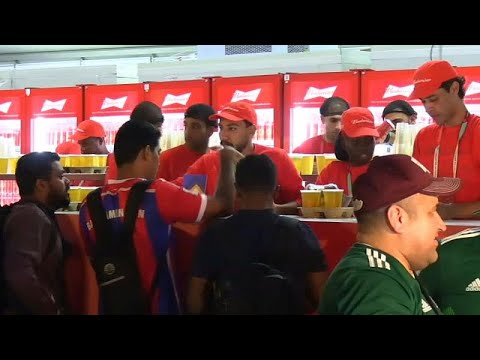 شاهد قطر تقدم لأول مرة الجعة في منطقة مشجعي كأس العالم