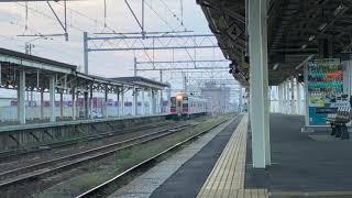 奥羽本線701系0番台秋ｱｷN8編成普通弘前行き664M終点弘前到着