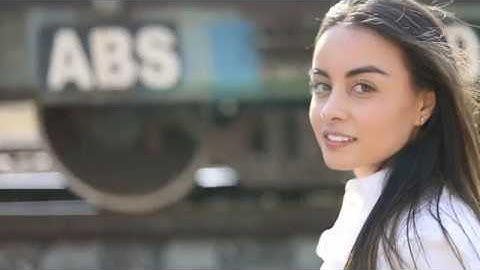 IE International MBA - Express Yourself - Scarlett Martínez