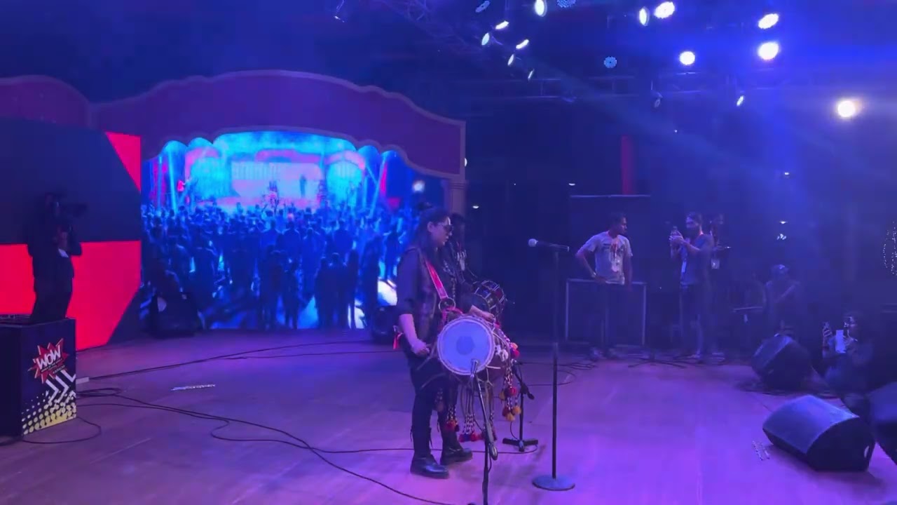 Horeya Asmat | First Female Pakistani dhol player | preforming live | wow festival 2023 | Karachi |