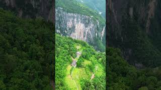 Two houses on the cliff edge in Chongqing #travel #discoverchina