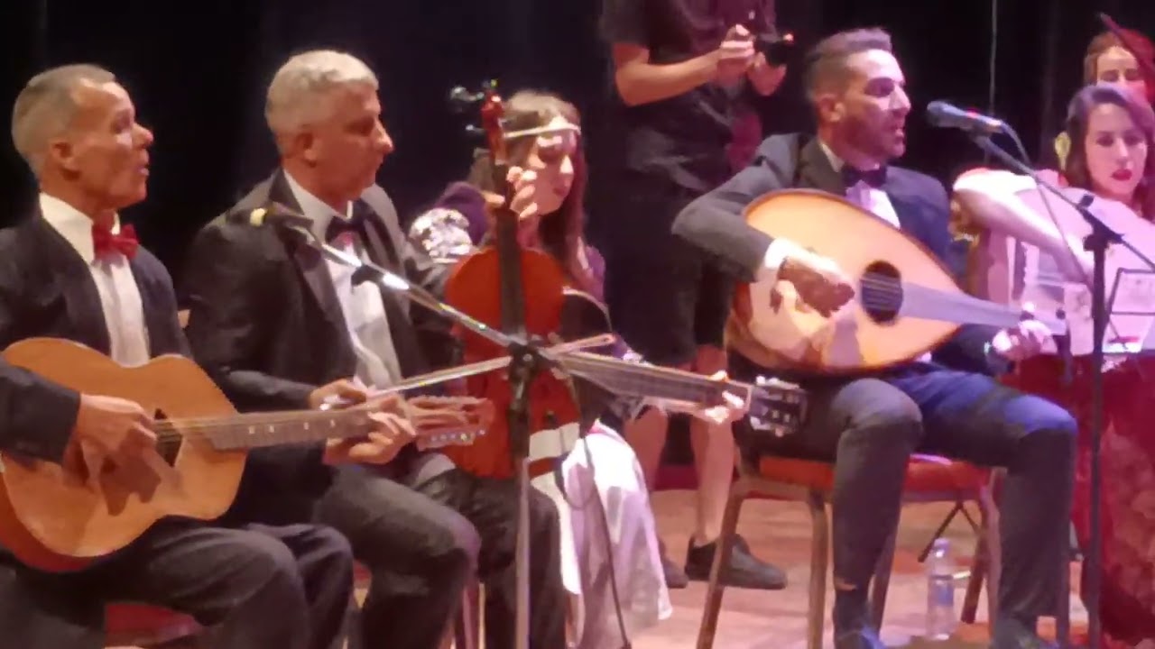 انقلاب عراق: لي حبيب Iquilab Arak: Li Habibun