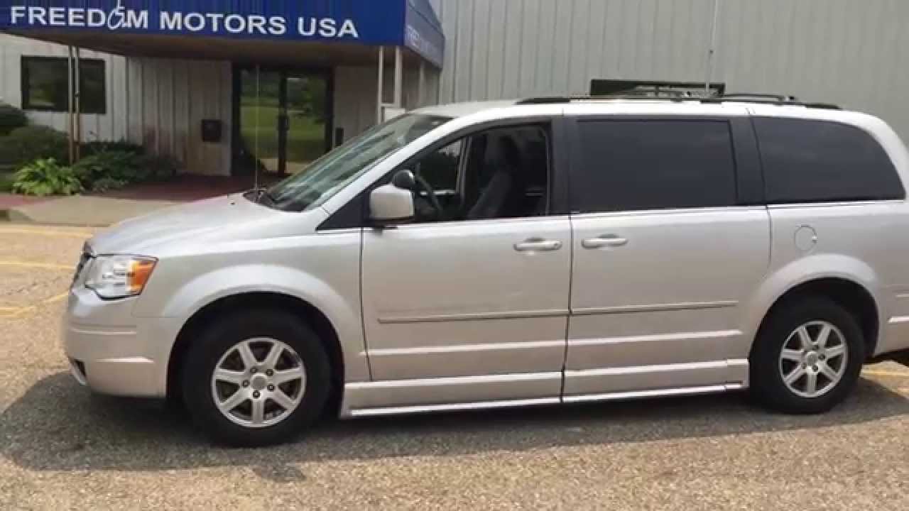 2010 chrysler town and country van