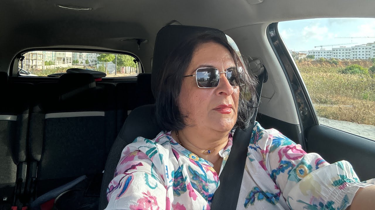 تهلات  في البراني وخلات والديها هذا هو الرأي ديالي لي سولتوني