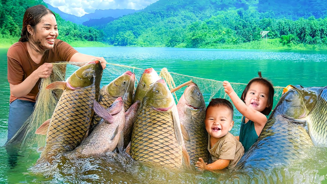 Hand-catching a huge school of giant carp & catfish to sell at the market, cooking for my children