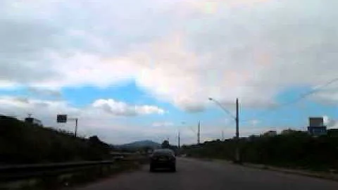 WALTER MOTO SAIDA DE CARRO