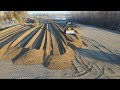 Строительство мостового перехода "Фрунзенский-2" : насыпают  дорогу у Волгаря