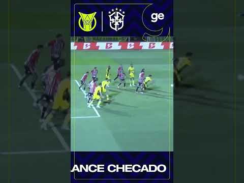 APÓS REVISÃO NO VAR, ÁRBITRO MARCA PÊNALTI PARA O MIRASSOL CONTRA O SÃO PAULO  | #shorts | ge tv
