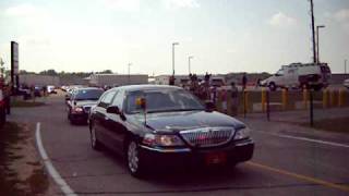 Queen Motorcade 2010.AVI