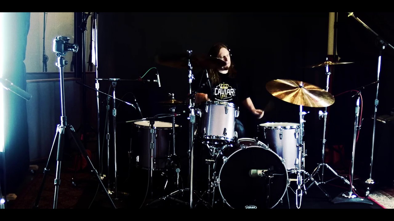 The Mothership aka Ten Miles Wide - En Vino Veritas