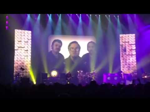Rush - Roll the Bones (Live)
