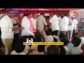 TRS leaders shock to MP Jithender Reddy at Makthal