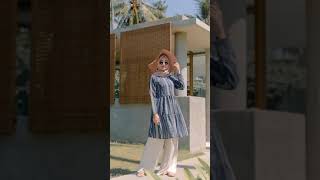 OUTFIT SIMPEL KE PANTAI