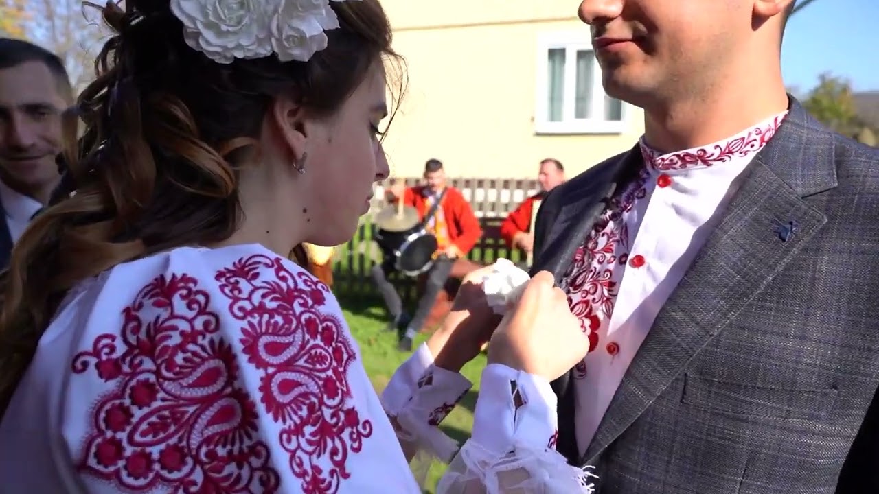 🤑🤑🤑 Викуп молодої. Весільна традиція. Молодий торгується за молоду.