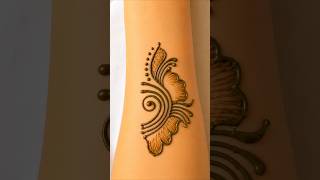Simple mehendi design #mehndi #henna #creativehenna #hennadesign #hennamagic #satisfying#artist#art