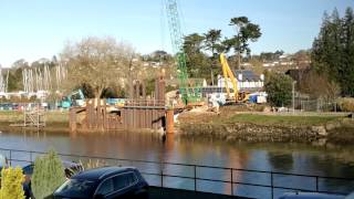Time lapse of the river bank construction in Totnes.