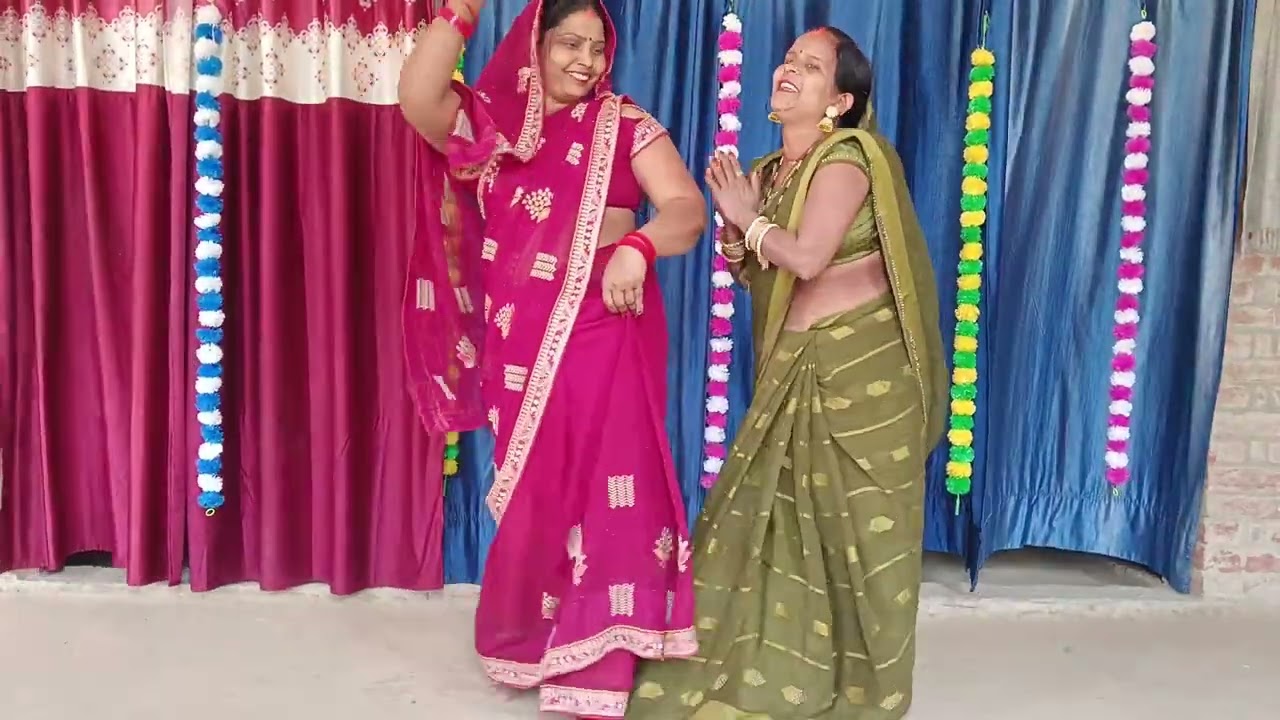 नाच गीत 🙏👉 रतिया सैया मोर जगावे हथवा जोड़ी जोड़ी ना 🤣🤣 #dehatinachgeet #avadhinachgeet #viralvideo