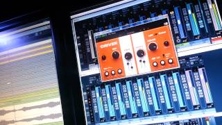 My 6 year old discovering Native Instruments Driver VST plug in