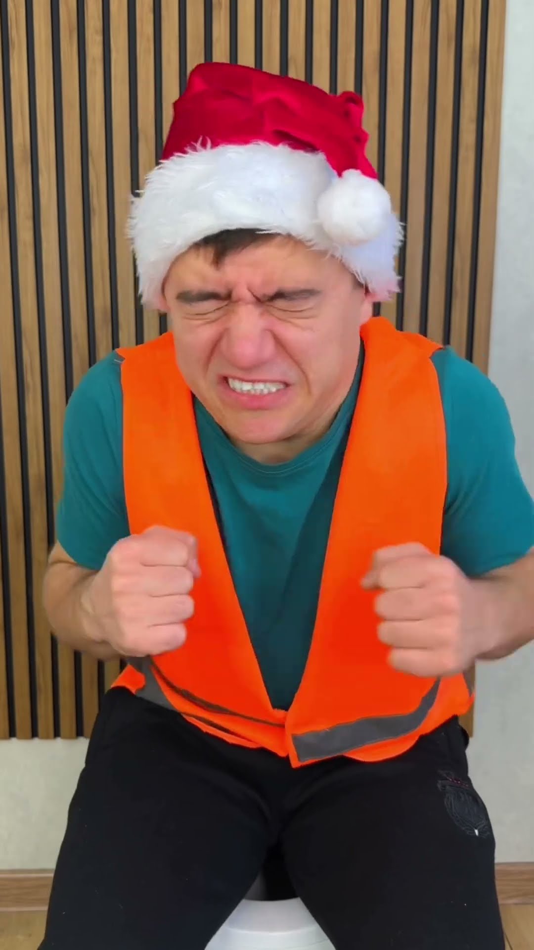 Santa horror ??