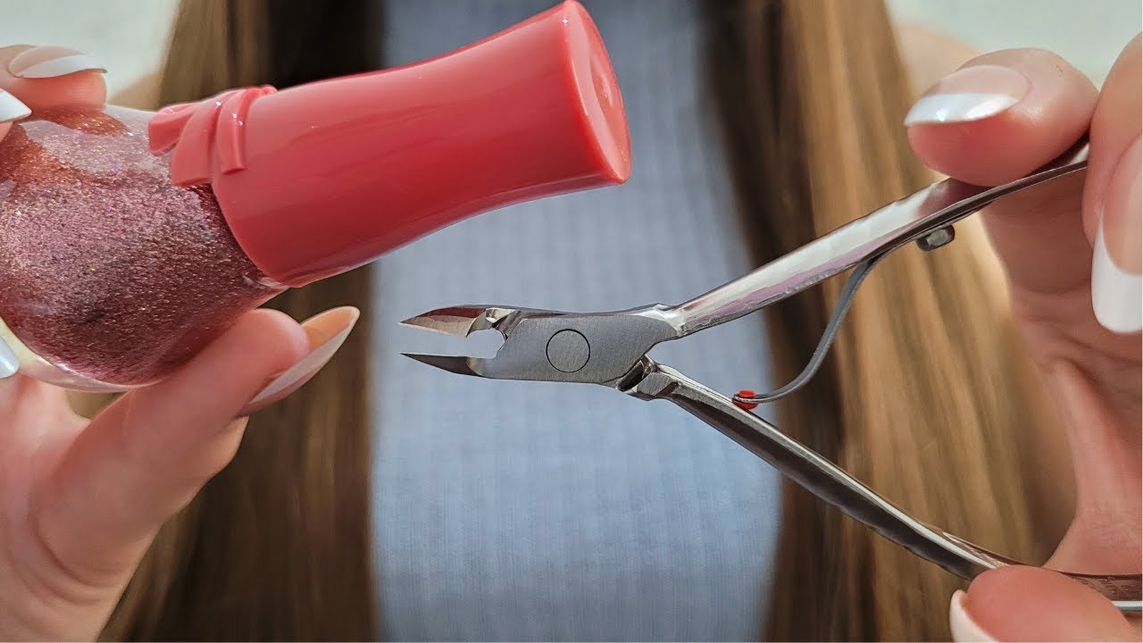 ASMR 1 minute Doing your Nails FAST ⚡💅🏻 - YouTube