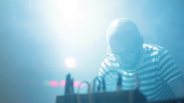 DISTANCE PROJECT - Trip (live @ Rhiz Vienna)