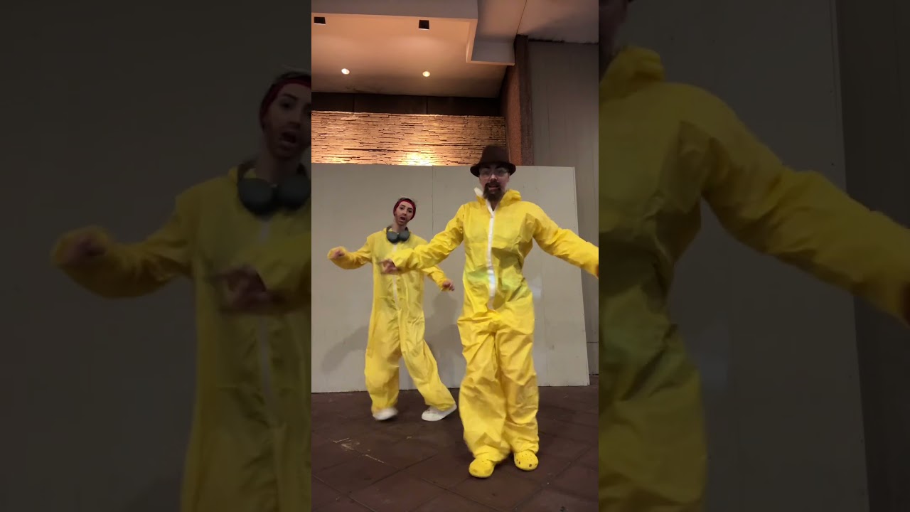 Walter White and Jesse Cooked🧑‍🍳 #breakingbad #walterwhite #jessepinkman #cosplay #cosplayer