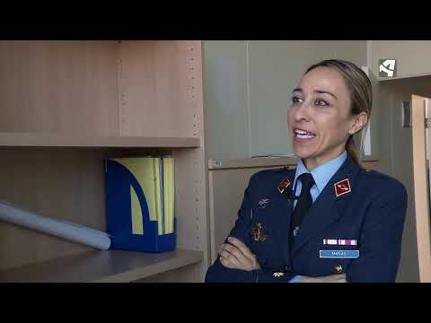 Mujeres En Las Fuerzas Armadas: ¿Por Qué No Podemos Servir En El Frente?