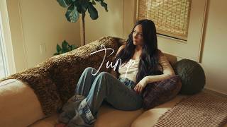 KIANA - Jump (Lyric Visualizer)