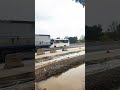 ketika BUS SINJAY MENDAHULUI TRUCK di TOL JAKARTA CIKAMPEK #shorts #busmania